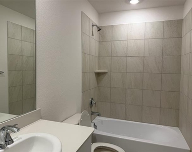 716 Edgehurst Drive - Photo Thumbnail 2