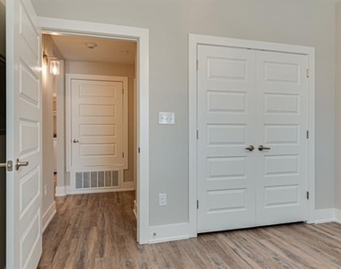 115 W Jones - Photo Thumbnail 8
