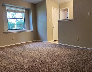 5824 Storm Drive - Photo Thumbnail 7