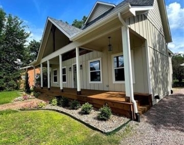 104 Charter Street - Photo Thumbnail 2