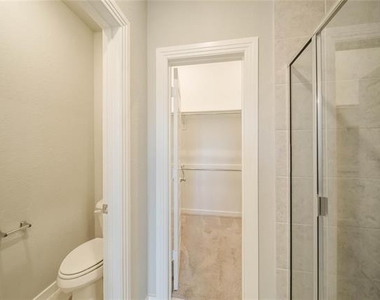 1113 Sheldon Drive - Photo Thumbnail 25