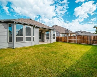 1113 Sheldon Drive - Photo Thumbnail 30