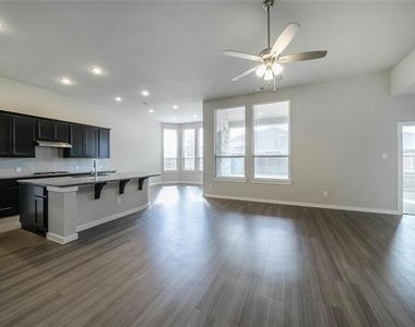 1113 Sheldon Drive - Photo Thumbnail 11