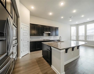 1113 Sheldon Drive - Photo Thumbnail 18