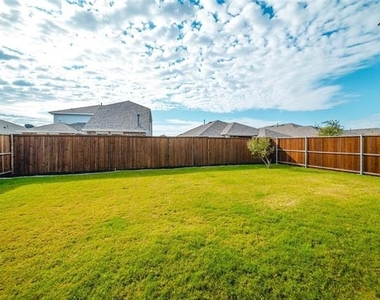 1113 Sheldon Drive - Photo Thumbnail 31