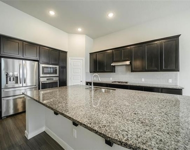 1113 Sheldon Drive - Photo Thumbnail 20