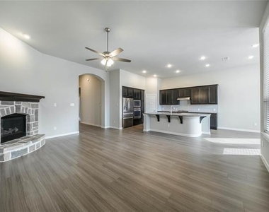 1113 Sheldon Drive - Photo Thumbnail 12
