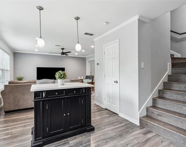 1823 Sea Gull Drive - Photo Thumbnail 8