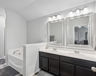 1823 Sea Gull Drive - Photo Thumbnail 13