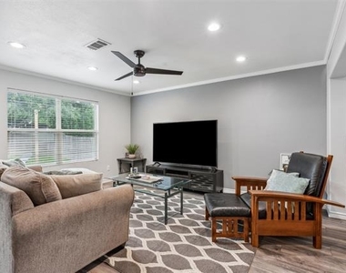 1823 Sea Gull Drive - Photo Thumbnail 6
