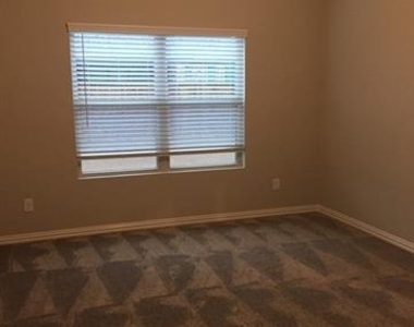 1824 Tomahawk Trail - Photo Thumbnail 12