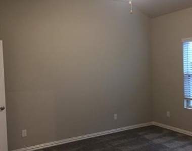 1824 Tomahawk Trail - Photo Thumbnail 13