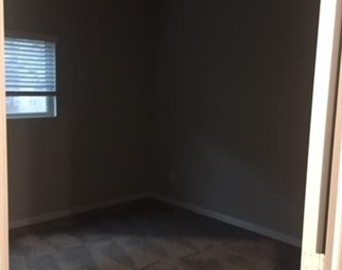 1824 Tomahawk Trail - Photo Thumbnail 8