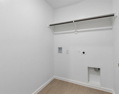 1349 Buckaroo Boulevard - Photo Thumbnail 21
