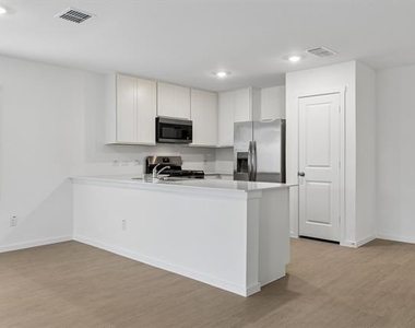 1349 Buckaroo Boulevard - Photo Thumbnail 6