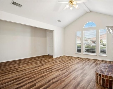 316 Matlock Meadow Drive - Photo Thumbnail 1
