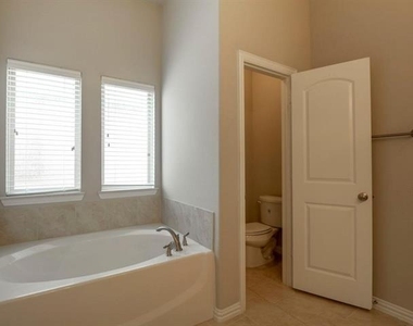14128 El Toro Road - Photo Thumbnail 9
