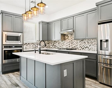242 Woodson Street - Photo Thumbnail 9