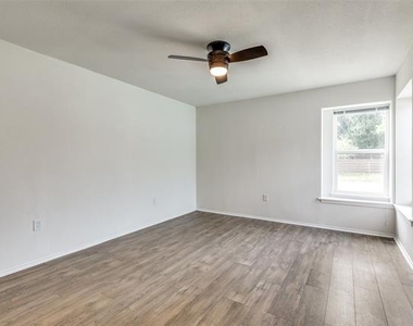 1505 Gentle Wind Drive - Photo Thumbnail 10