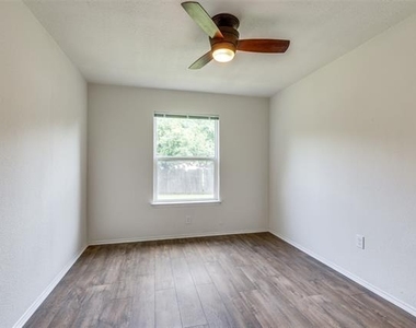 1505 Gentle Wind Drive - Photo Thumbnail 8