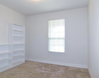 1321 Millican Lane - Photo Thumbnail 27