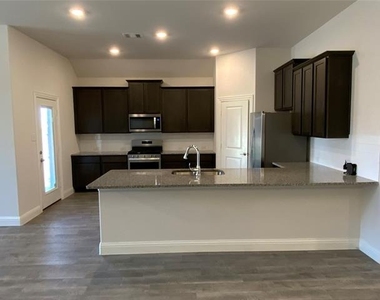 11217 Cobalt Drive - Photo Thumbnail 10