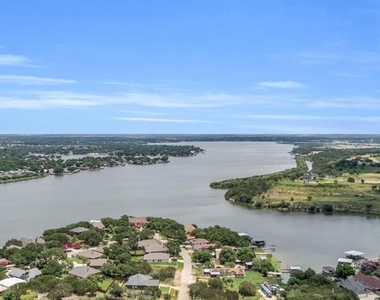 5718 Barkridge Drive - Photo Thumbnail 24
