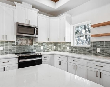 5718 Barkridge Drive - Photo Thumbnail 2