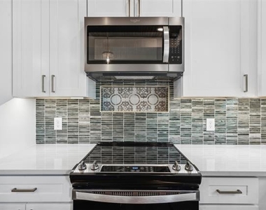 5718 Barkridge Drive - Photo Thumbnail 3