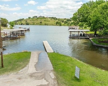 5718 Barkridge Drive - Photo Thumbnail 27