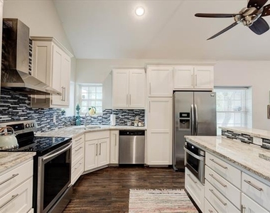2521 Benbrook Boulevard - Photo Thumbnail 12