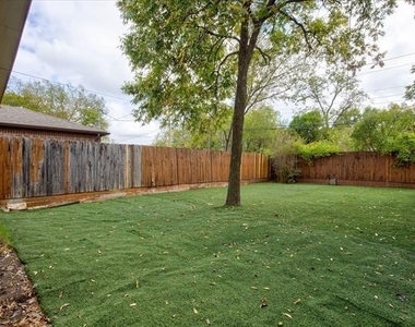 2521 Benbrook Boulevard - Photo Thumbnail 30