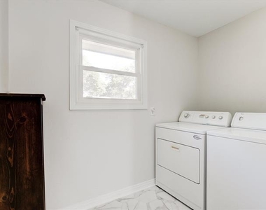 3511 Corto Avenue - Photo Thumbnail 15