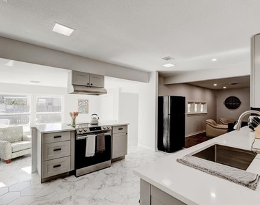 3511 Corto Avenue - Photo Thumbnail 10