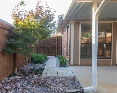 557 Grace - Photo Thumbnail 3