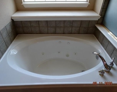 15785 Scenic Road - Photo Thumbnail 12