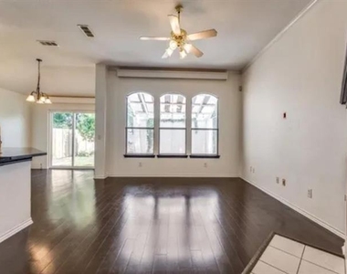 2907 Nandina Street - Photo Thumbnail 1