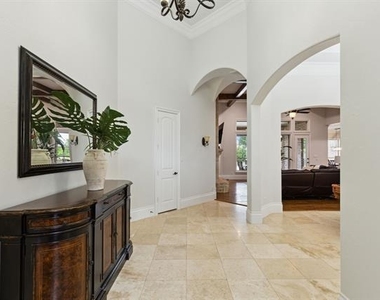 5501 Lake Geneva Court - Photo Thumbnail 11