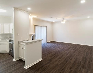 3405 Binkley Avenue - Photo Thumbnail 2