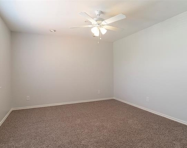 3405 Binkley Avenue - Photo Thumbnail 16