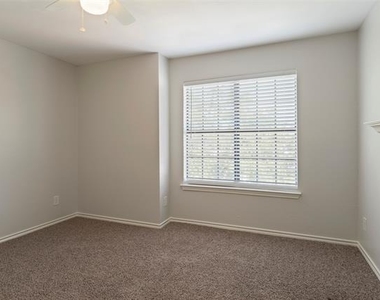 3405 Binkley Avenue - Photo Thumbnail 12