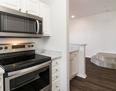 3405 Binkley Avenue - Photo Thumbnail 11