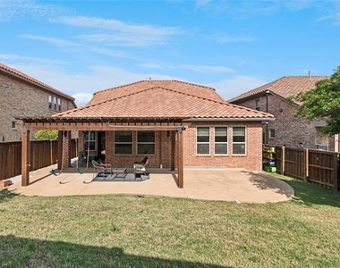 6715 Castillo Street - Photo Thumbnail 22