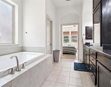 6715 Castillo Street - Photo Thumbnail 14