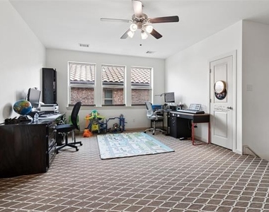 6715 Castillo Street - Photo Thumbnail 15