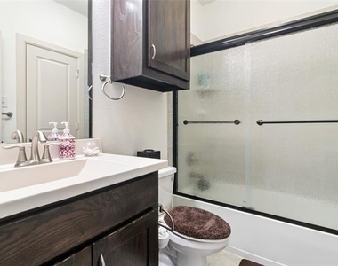 6715 Castillo Street - Photo Thumbnail 18