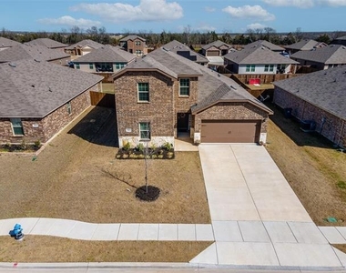 813 Cottonwood Way - Photo Thumbnail 39