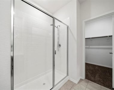 813 Cottonwood Way - Photo Thumbnail 21