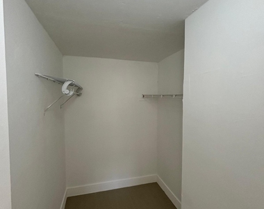 8002 Sw 149th Avenue - Photo Thumbnail 5