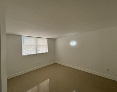 8002 Sw 149th Avenue - Photo Thumbnail 7